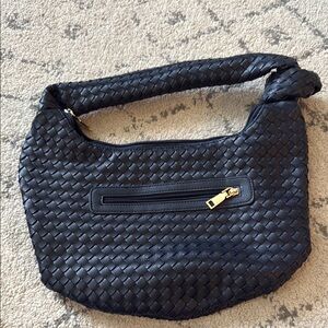 Sondra Roberts Squared Elegant navy blue Woven Handbag